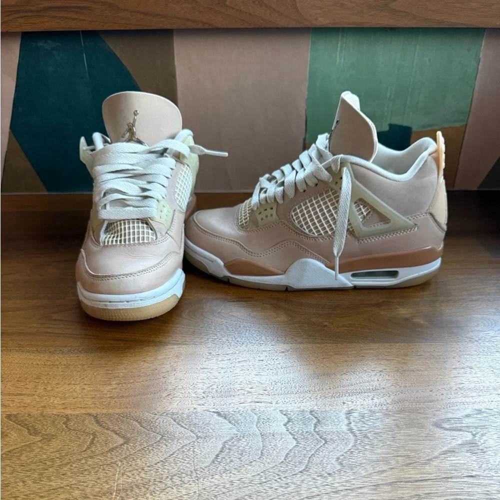 Air Jordan 4 Retro “SHIMMER” - Picture 5 of 8